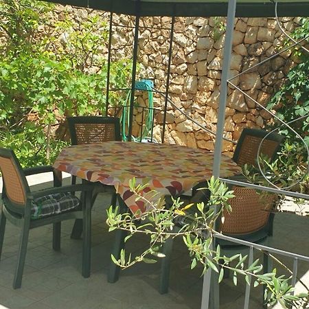 Apartments Biserka - 50 M From Beach Trogir Exterior photo